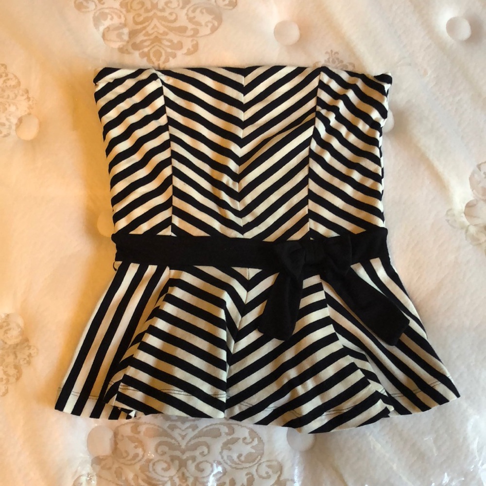 Strapless top